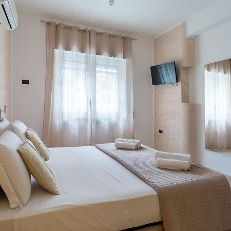 Napoli Fly Guest House 290 المظهر الخارجي الصورة