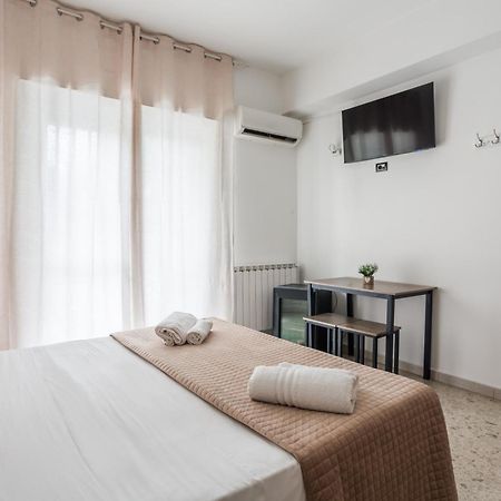 Napoli Fly Guest House 290 المظهر الخارجي الصورة