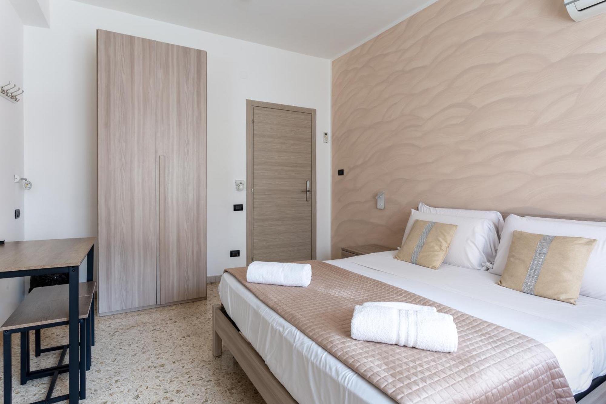 Napoli Fly Guest House 290 المظهر الخارجي الصورة