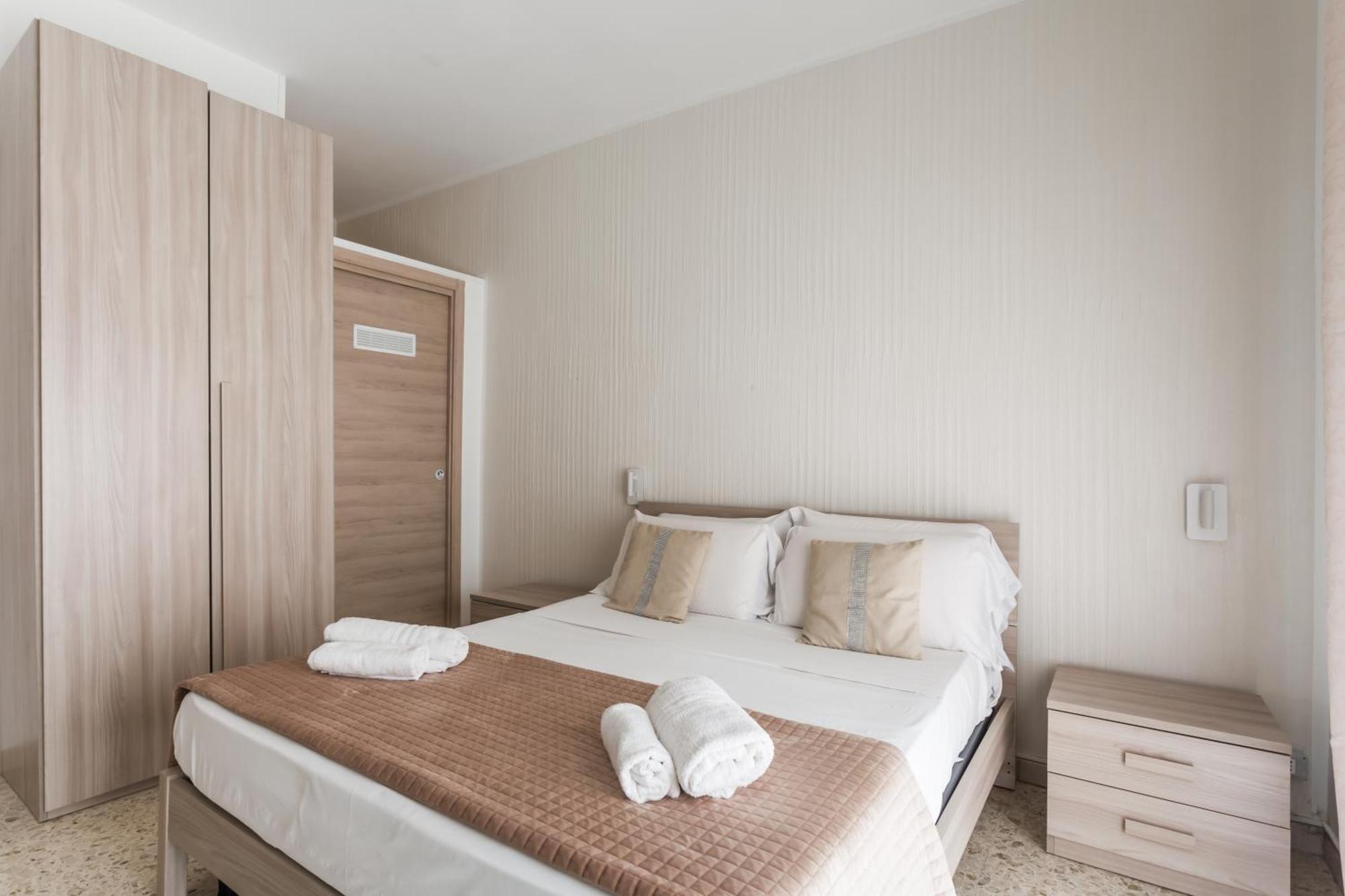 Napoli Fly Guest House 290 المظهر الخارجي الصورة