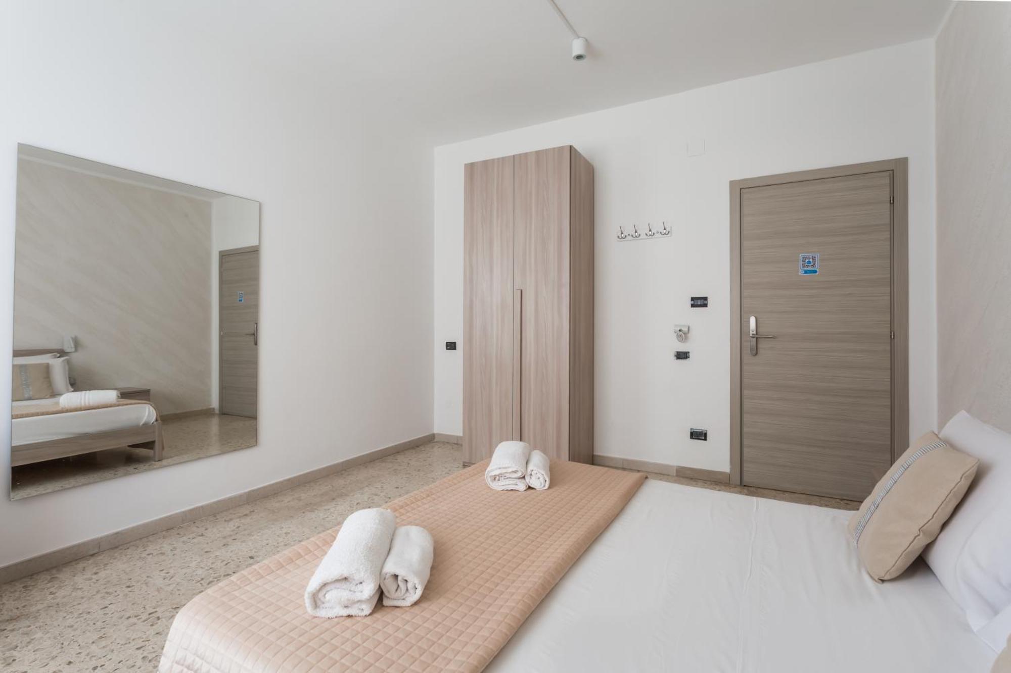 Napoli Fly Guest House 290 المظهر الخارجي الصورة