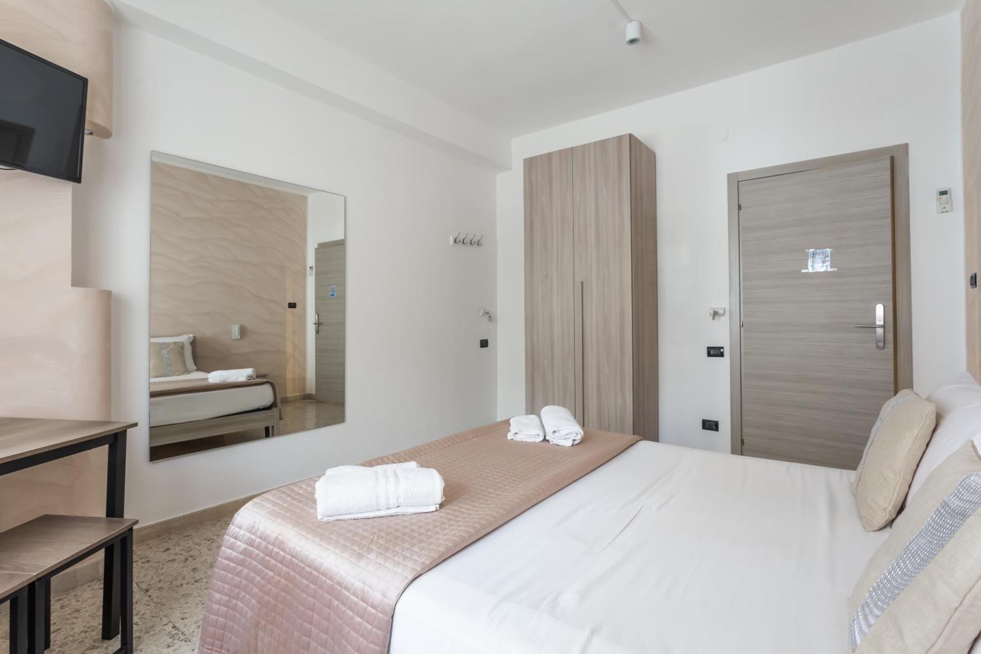 Napoli Fly Guest House 290 المظهر الخارجي الصورة