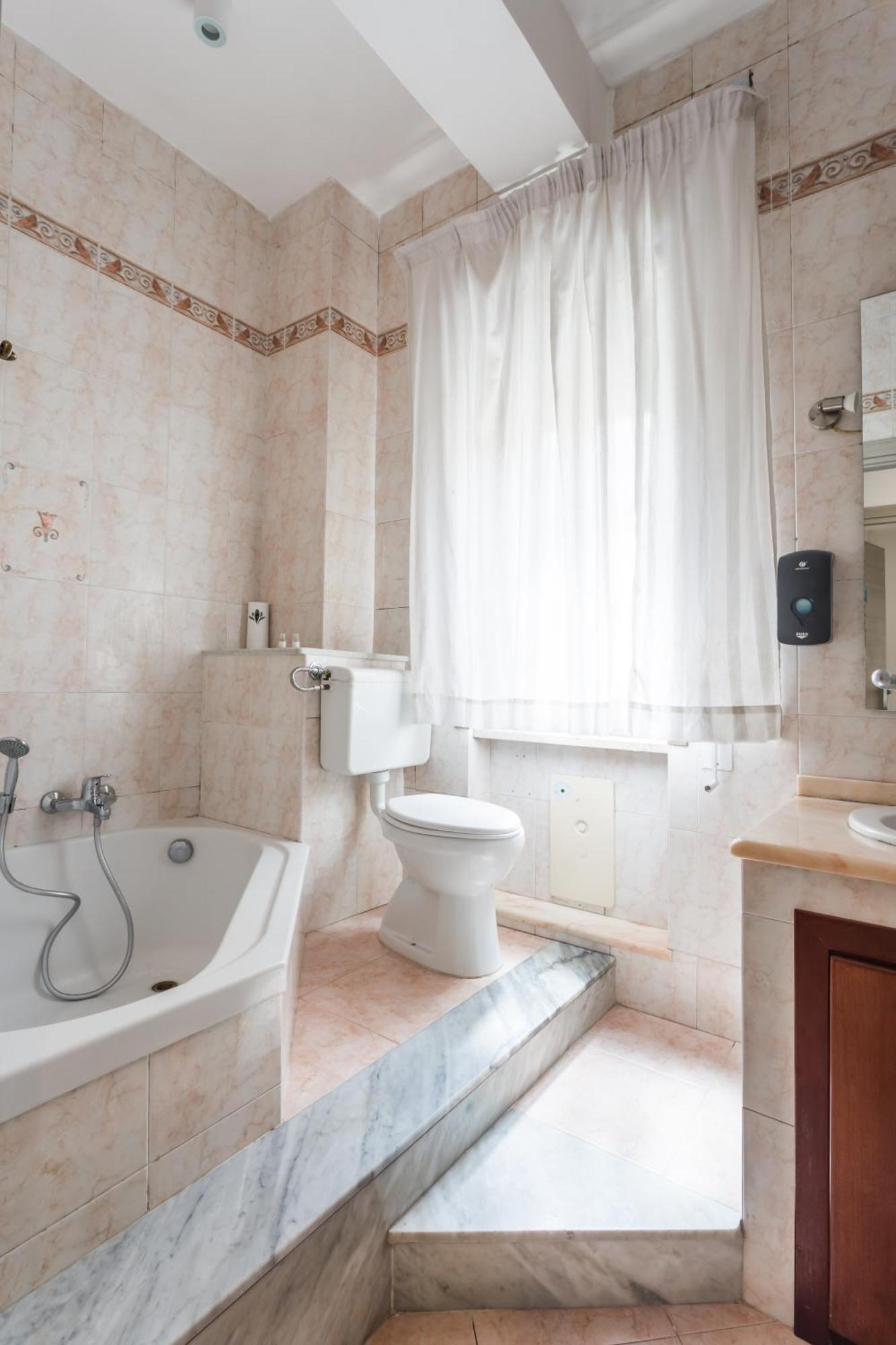 Napoli Fly Guest House 290 المظهر الخارجي الصورة