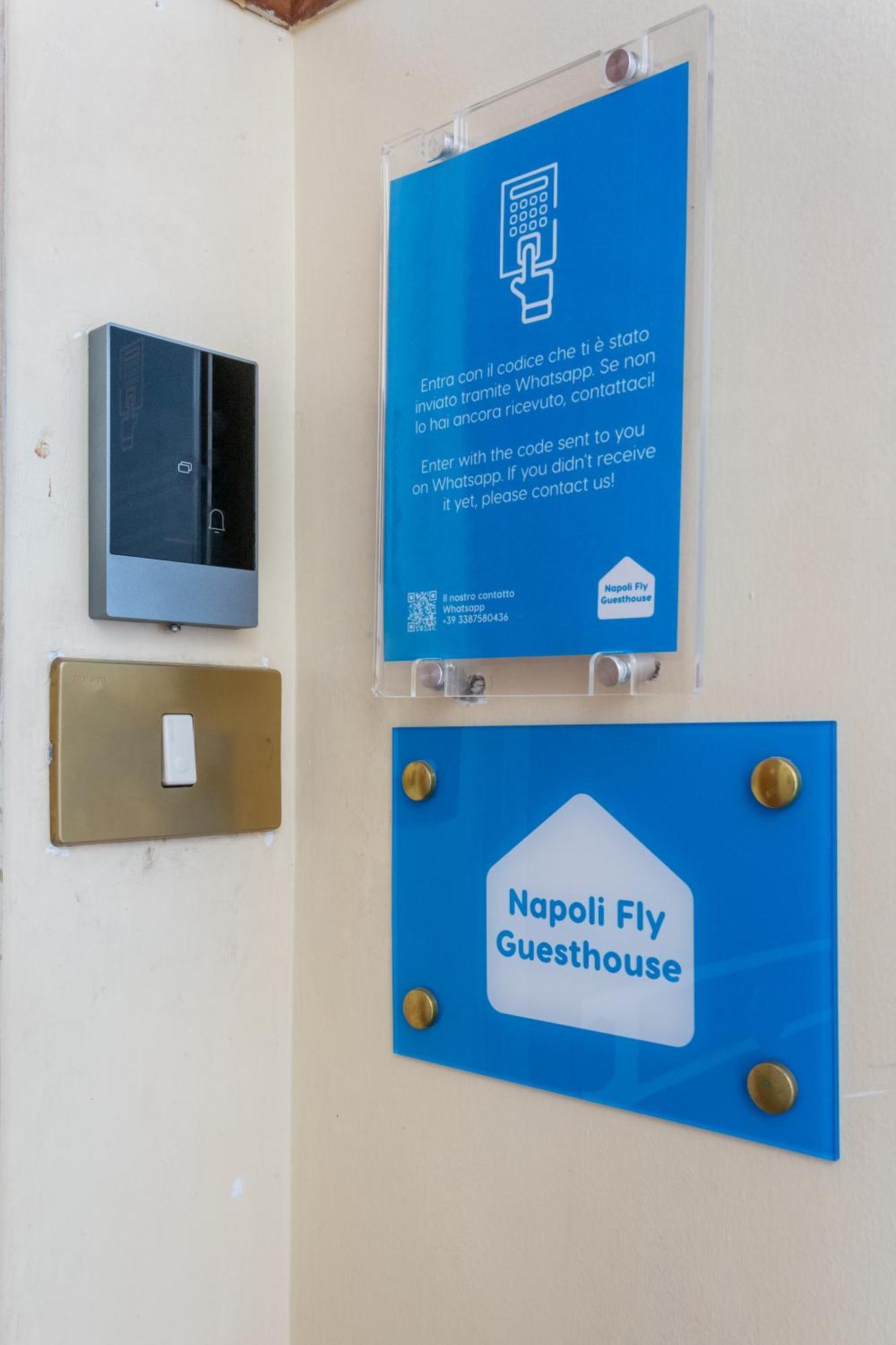 Napoli Fly Guest House 290 المظهر الخارجي الصورة