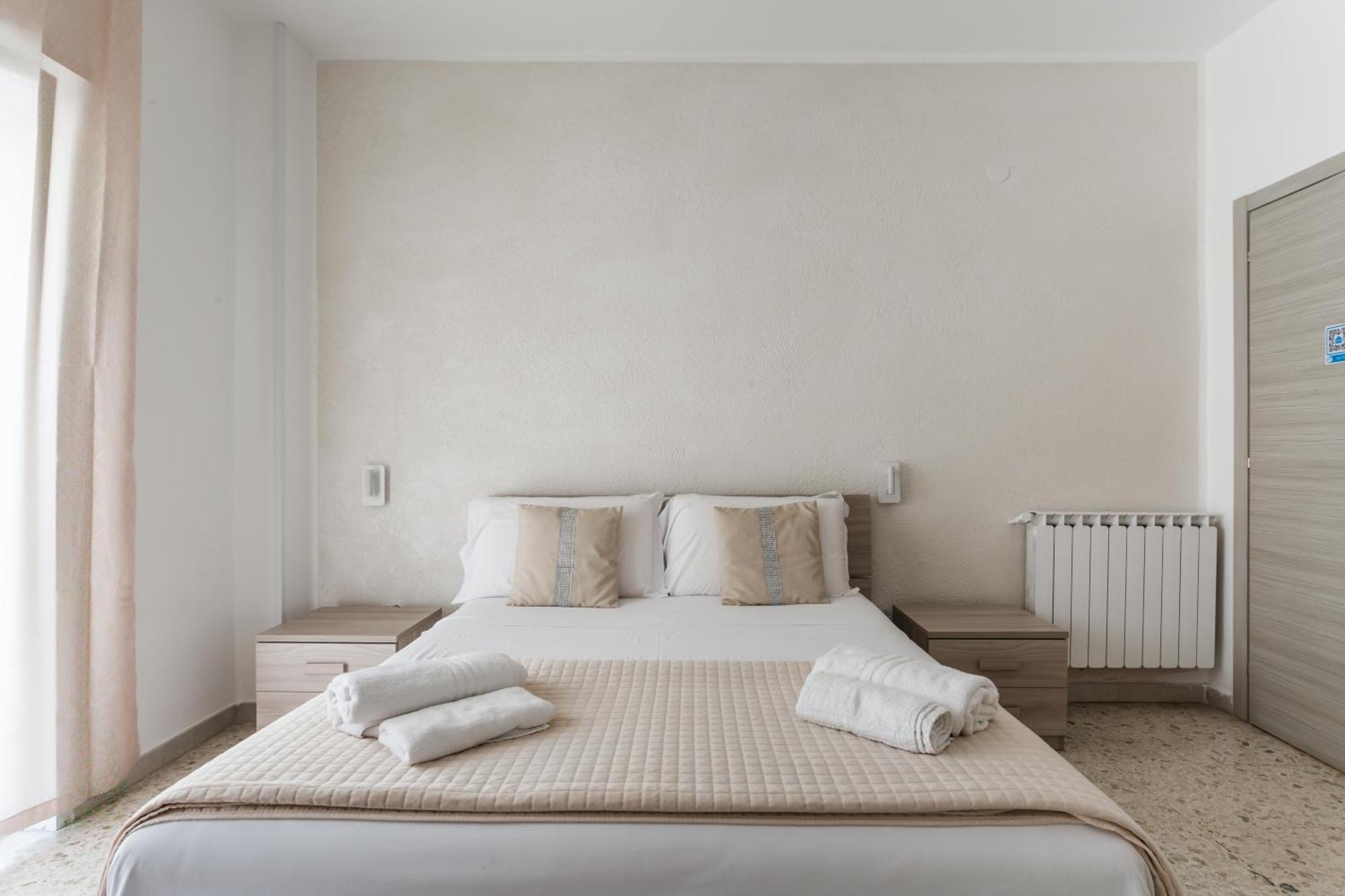 Napoli Fly Guest House 290 المظهر الخارجي الصورة